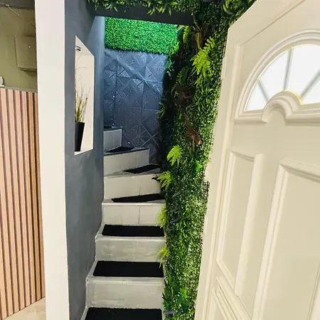 Sereni House Jacuzzi